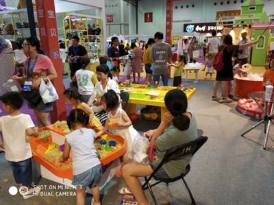 兒童泡泡的美好未來 玩具的技術開發(fā)與銷售